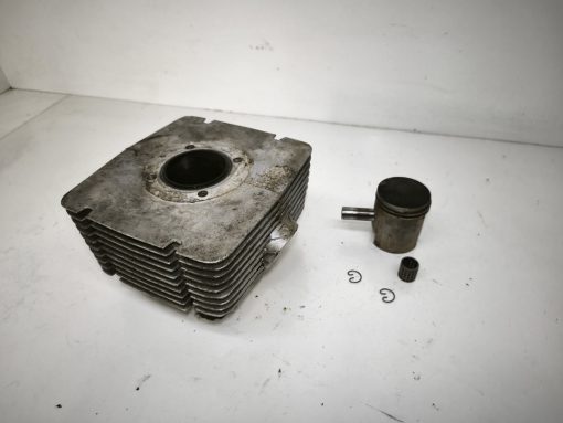 Cylinder silnika MZ ETZ 150 wymiar około 56.50 mm - pierwszy szlif.