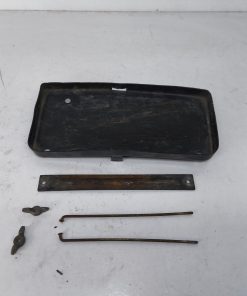 Mocowanie uchwyt na akumulator MZ ETZ 250 251 125 150 uchwyt mocowania przerywacza kierunkowskazów