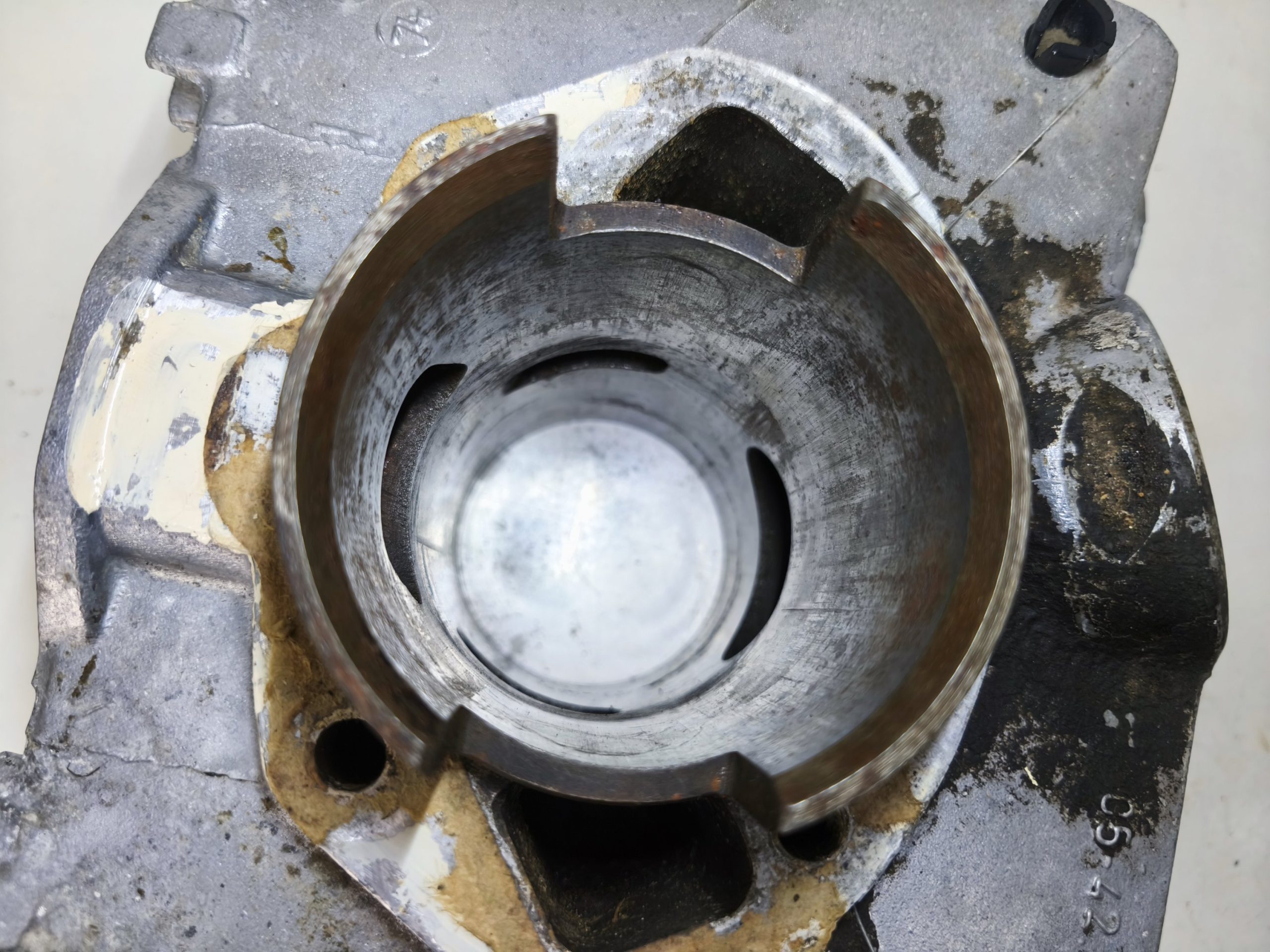 Cylinder silnika MZ ES 250/2 Trophy wersja 19 KM wymiar 69.46 mm - obrazek 9