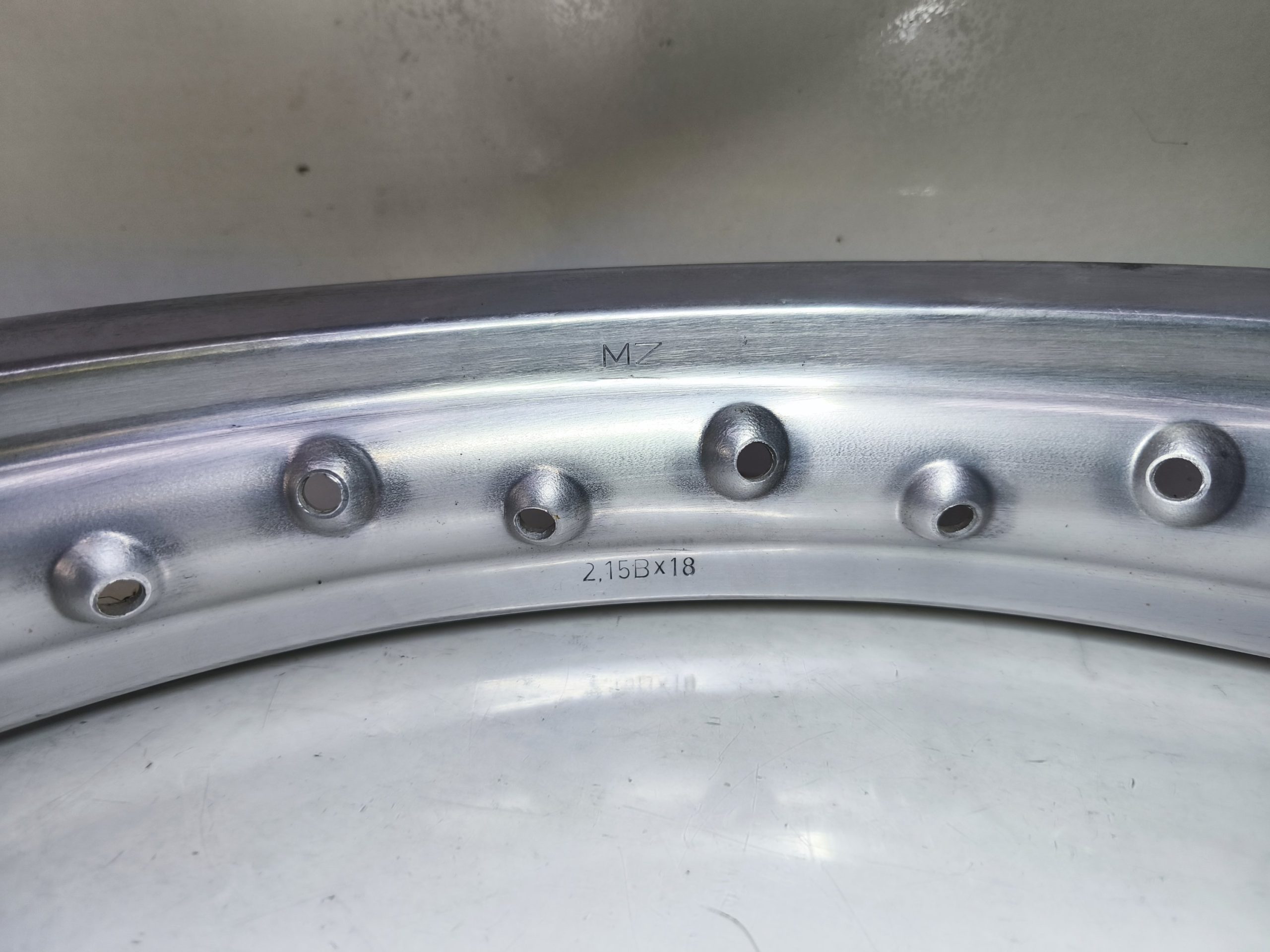 Oryginał DDR nowa - felga aluminiowa tył 18 cali MZ ETZ 250 - obrazek 6