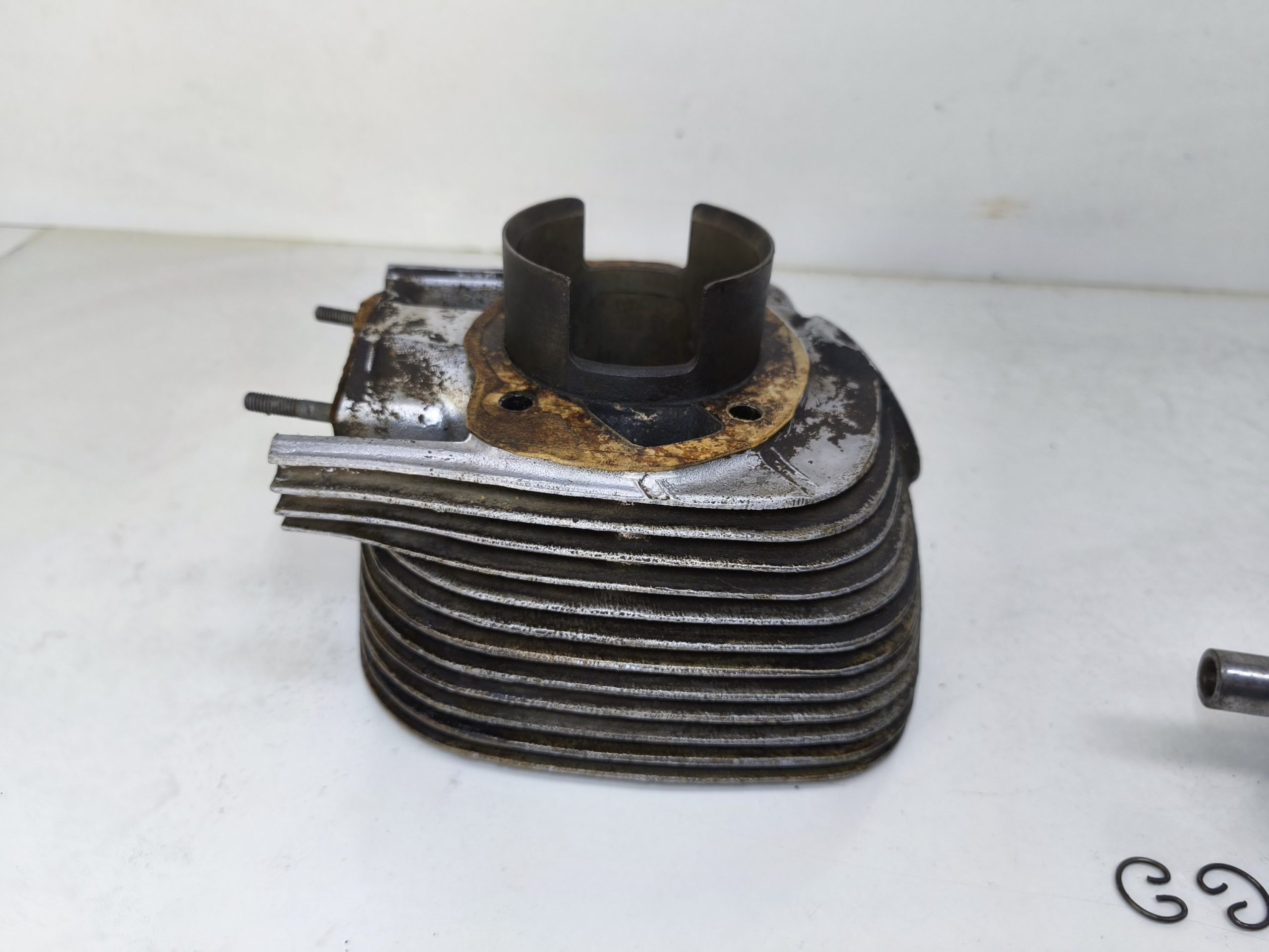 Cylinder MZ ES 250 Jaskółka Zerówka z tłokiem K20 wymiar 70.72 mm - obrazek 2