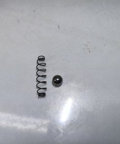 Sprężyna i kulka automatu zmiany biegów MZ ES 250/2 Trophy TS 250 skrzynia biegów wałek krzywkowy