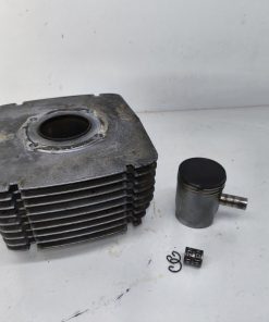 Cylinder silnika MZ ETZ 250 z tłokiem K20 wymiar 68.95 - nominalny.