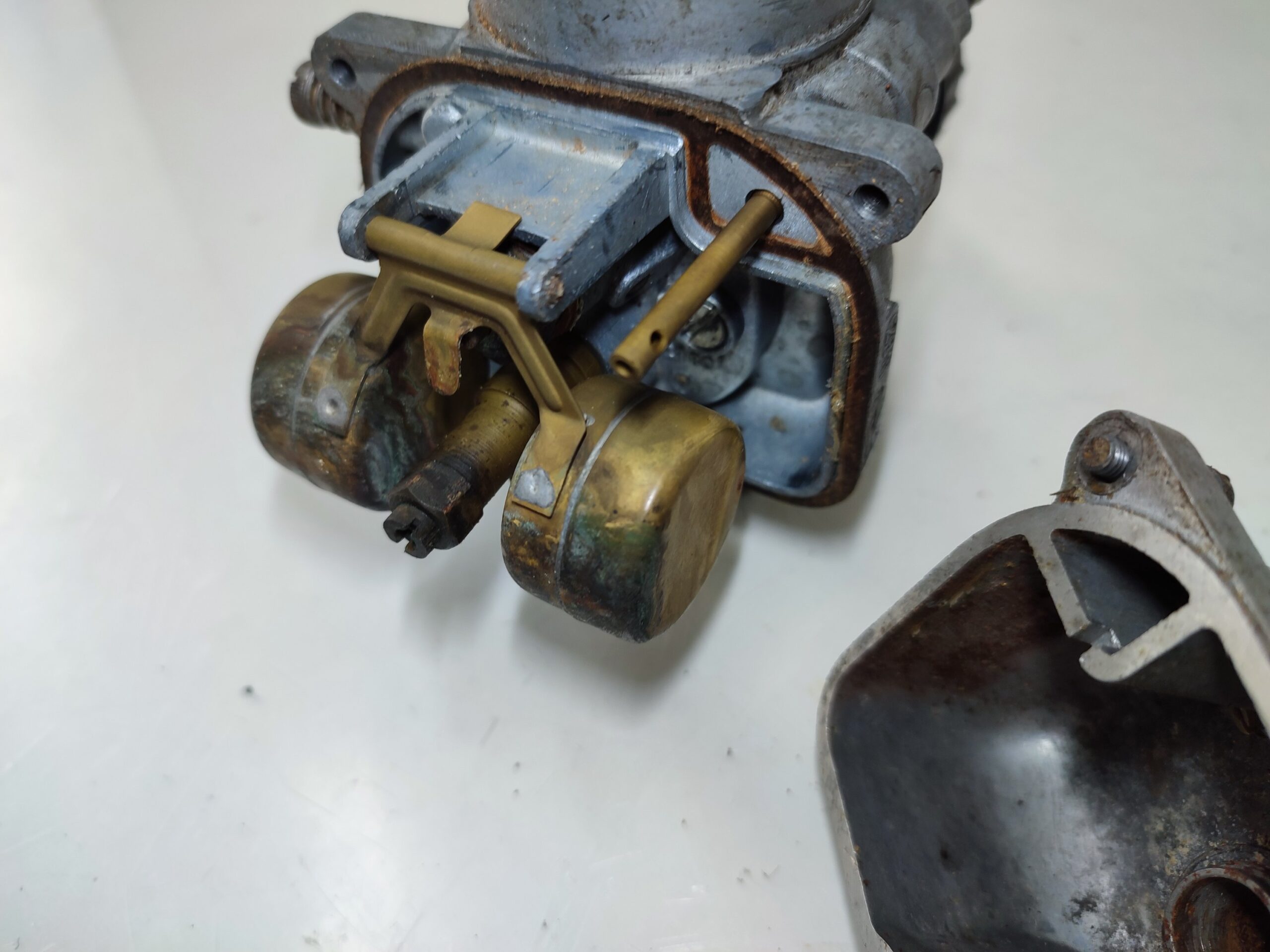 Gaźnik BVF 28N1-3 MZ ES 250/2 Trophy oryginał używany niekompletny - obrazek 9