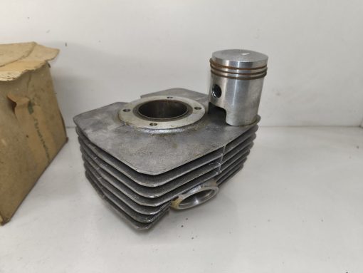 Oryginał DDR fabrycznie nowy - cylinder MZ TS 250/1 z tłokiem 68.96mm - nominalny. - obrazek 2