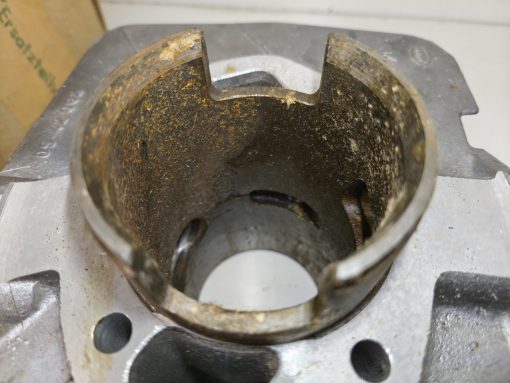 Oryginał DDR fabrycznie nowy - cylinder MZ TS 250/1 z tłokiem 68.96mm - nominalny. - obrazek 7
