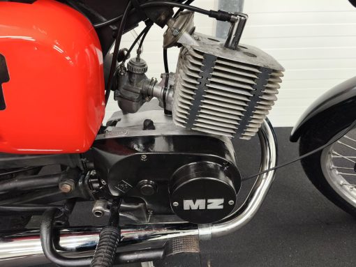 MZ ETZ 125 z dokumentami - obrazek 16