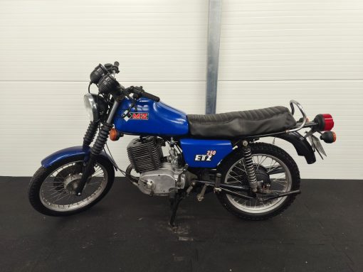 MZ ETZ 250 z dokumentami - obrazek 4