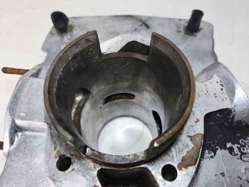 Cylinder silnika MZ TS 250 z tłokiem K20 wymiar 69.48 mm - pierwszy szlif - obrazek 6