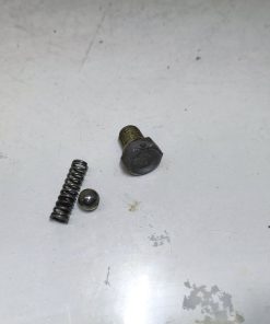 Alternative view of Śruba spustu oleju, sprężynka, kulka - silnik MZ ETZ 125 150 wałek krzywkowy, dźwignia zmiany biegów.