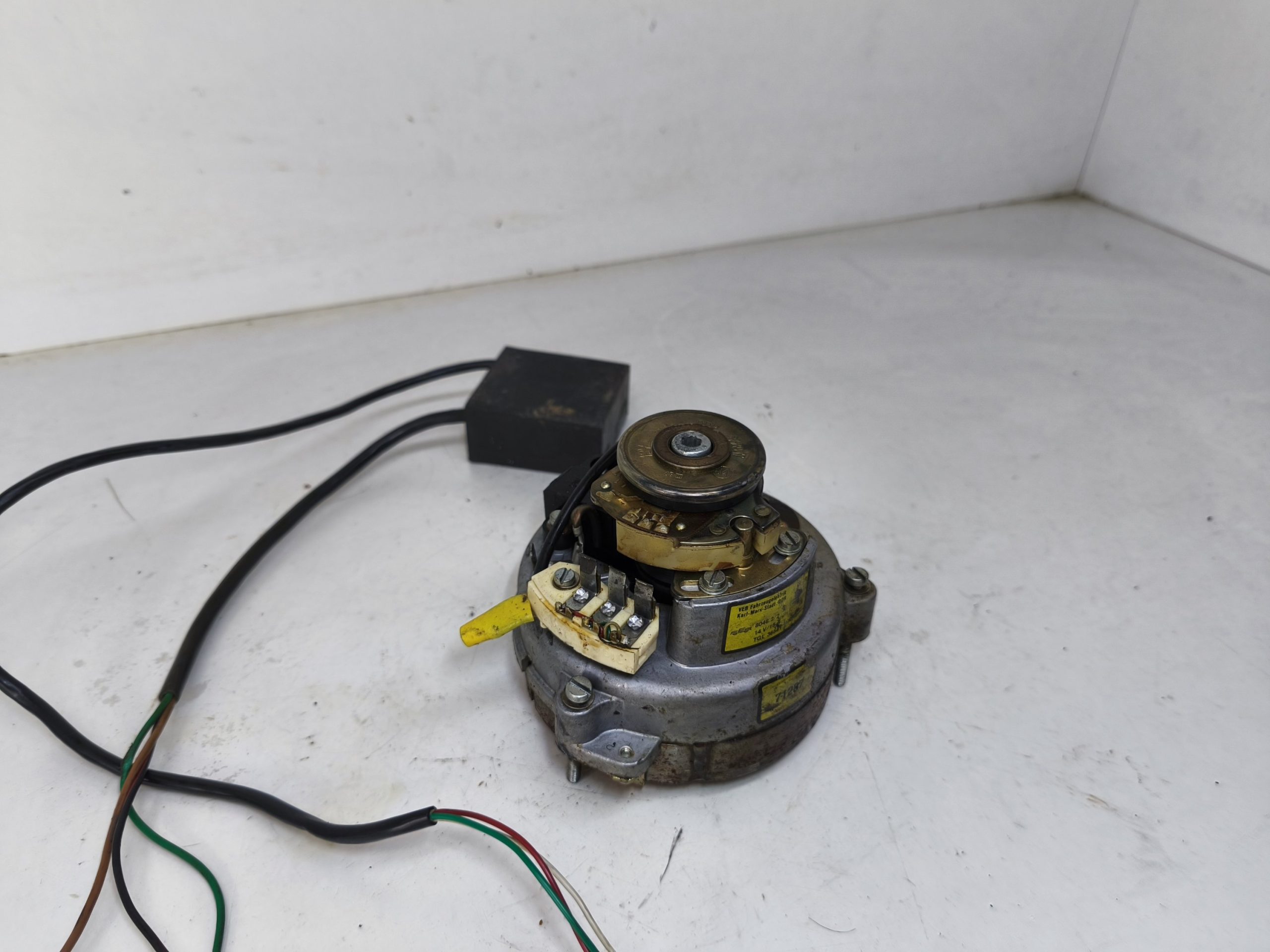 Zapłon elektroniczny typu A MZ ETZ 250 251 125 150 wirnik stojan czujnik Halla moduł zapłonowy