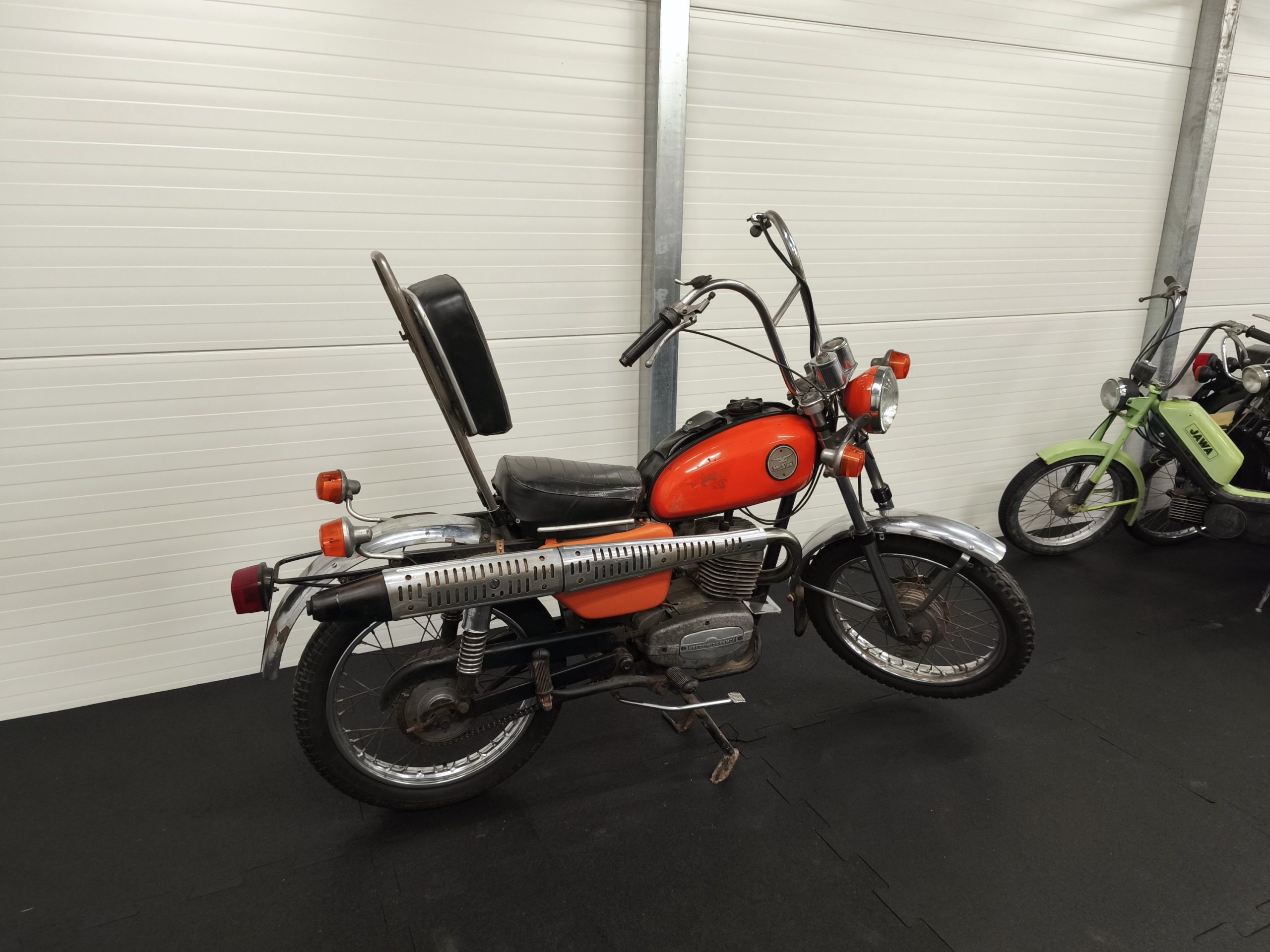 WSK 175 Dudek z dokumentami - obrazek 3