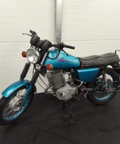 Alternative view of MZ ETZ 250 z dokumentami