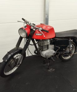 Alternative view of MZ ETS 250 z dokumentami