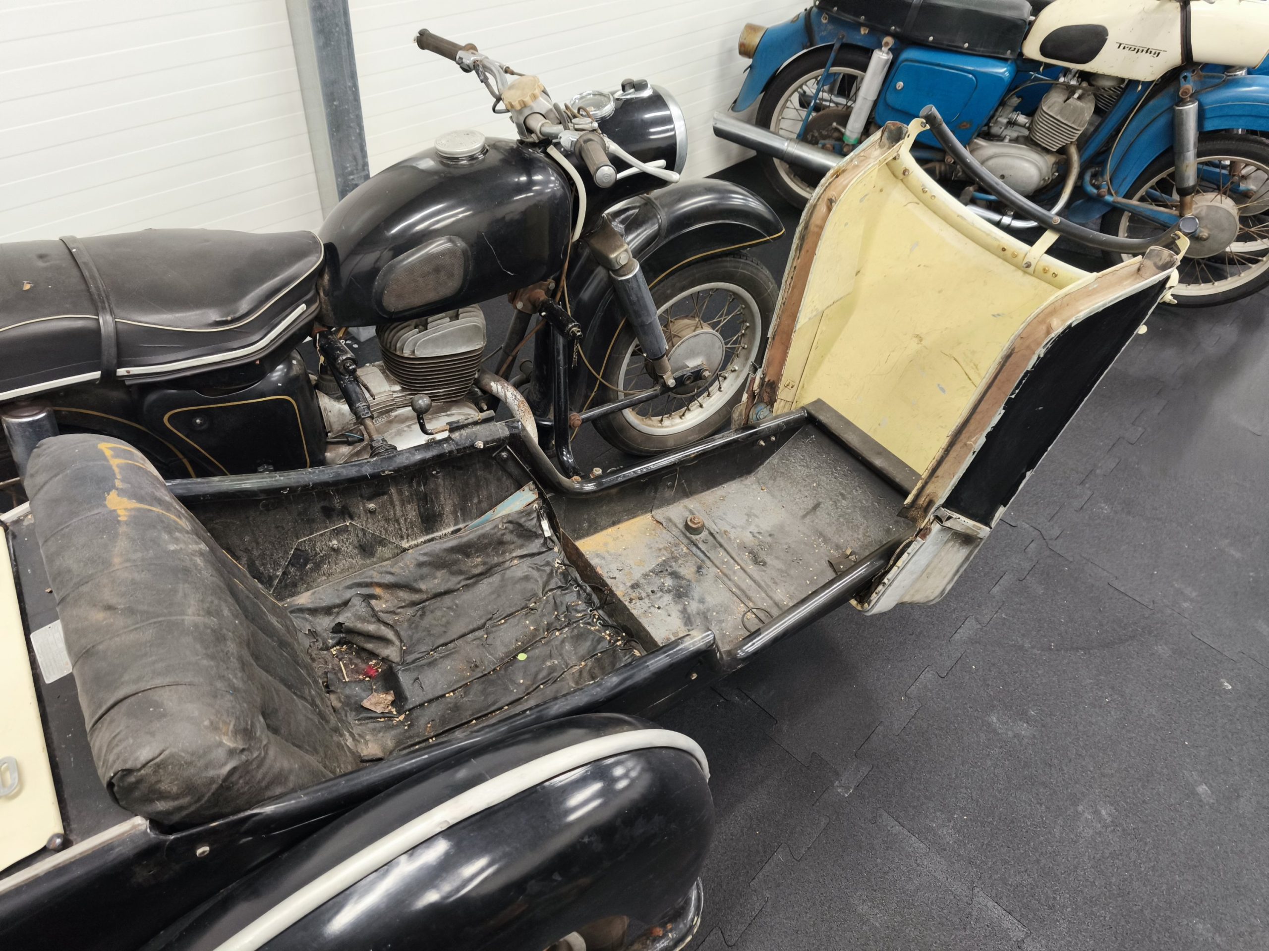 MZ ES 250/1 Jaskółka z wózkiem bocznym - obrazek 33