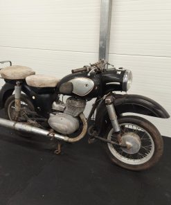 Alternative view of MZ ES 250/1 Jaskółka z dokumentami