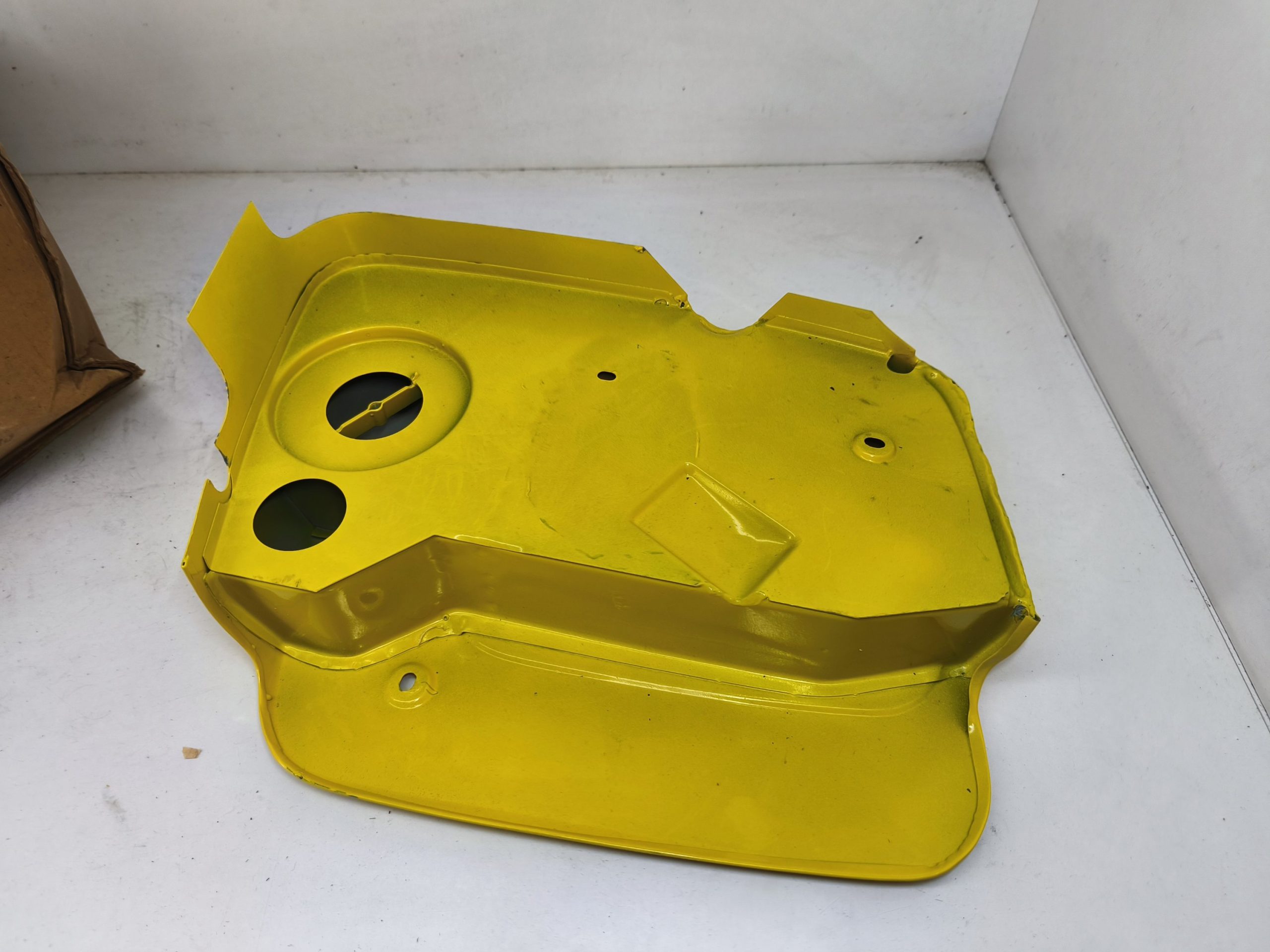 Oryginał DDR - fabrycznie nowe obudowa pokrywa akumulatora oraz obudowa boczek filtra powietrza MZ ES 125 150 TROPHY, MZ TS 125 150 - obrazek 6