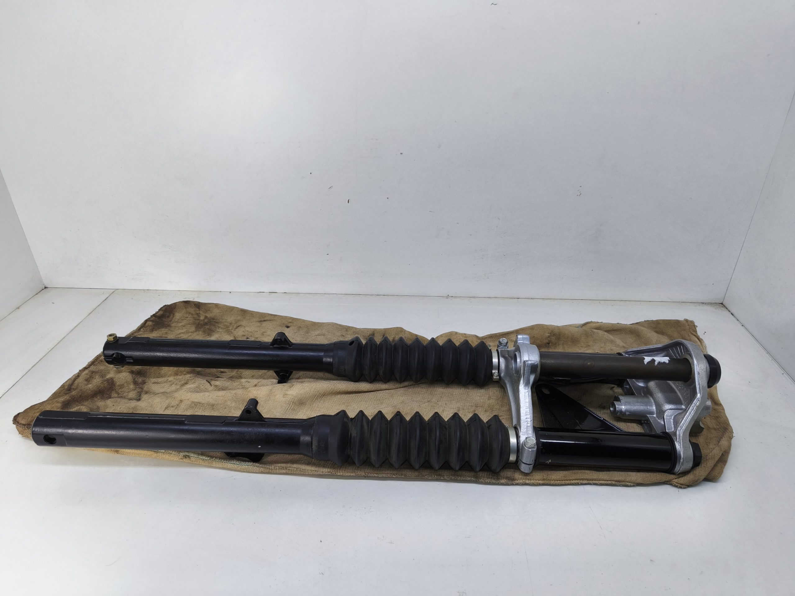 Oryginał DDR nowe - zawieszenie przednie MZ TS 250/1 lagi 35mm (lagi, golenie, chorągiewki, sztyca, półka górna) - obrazek 7