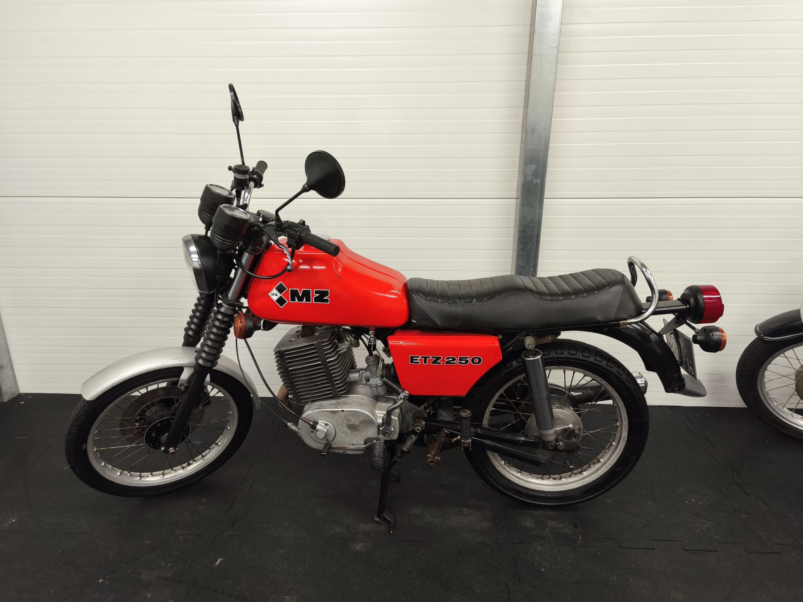 REZERWACJA - MZ ETZ 250 SW z dokumentami - obrazek 4