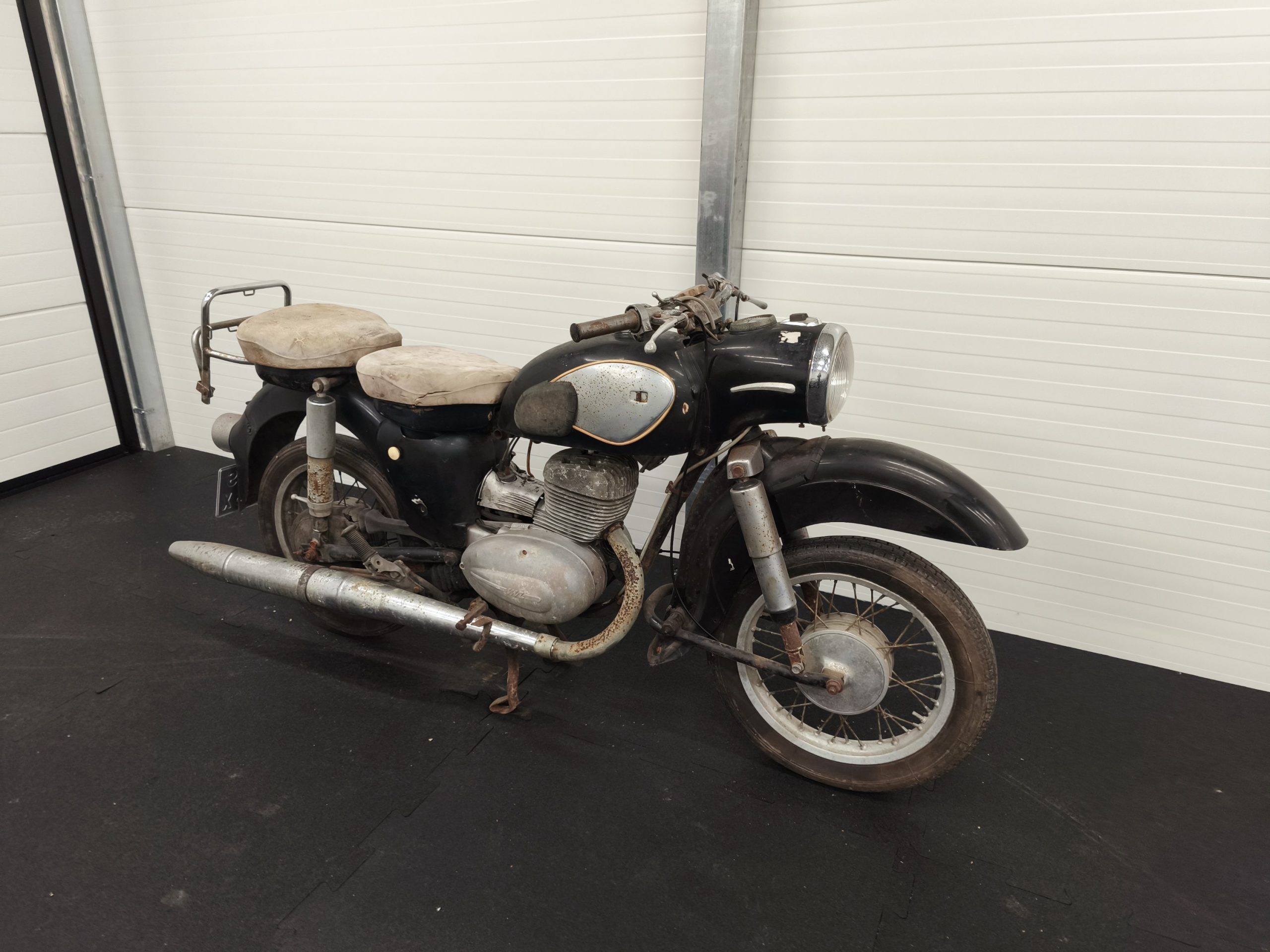 MZ ES 250/1 Jaskółka z dokumentami - obrazek 2