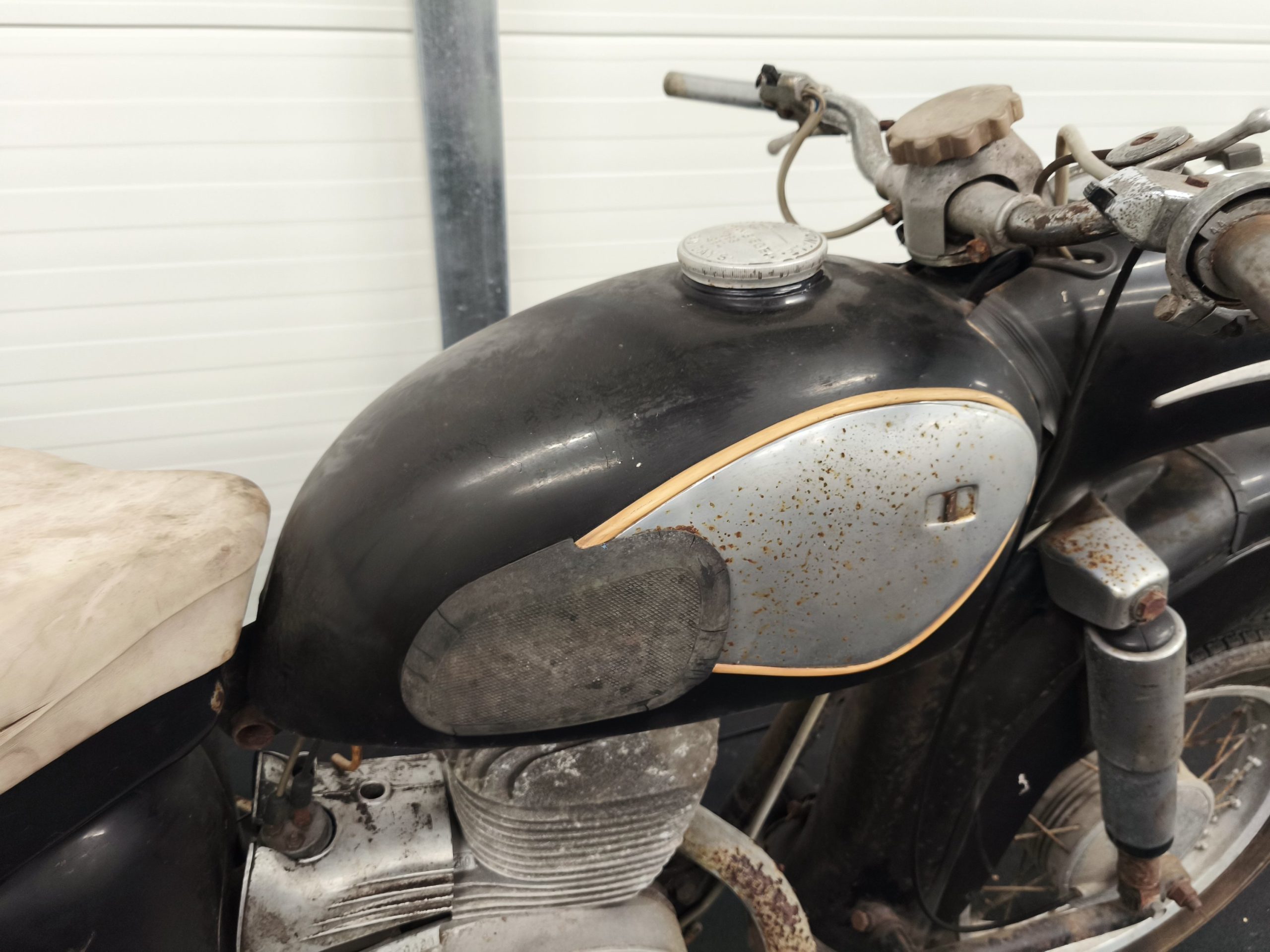 MZ ES 250/1 Jaskółka z dokumentami - obrazek 11