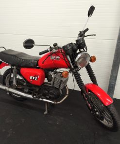 Alternative view of MZ ETZ 125 z dokumentami