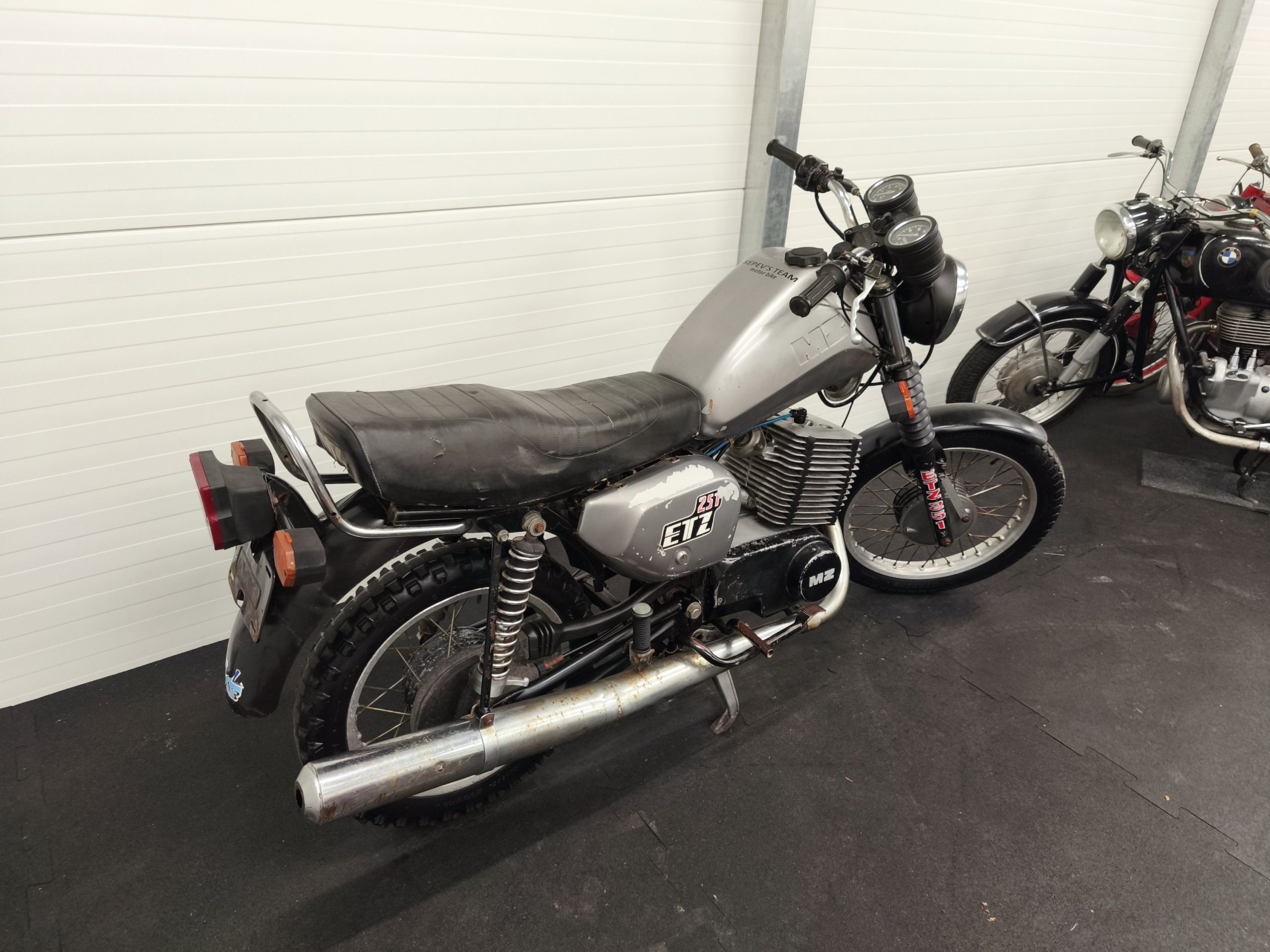 MZ ETZ 251 - baza do renowacji. - obrazek 3