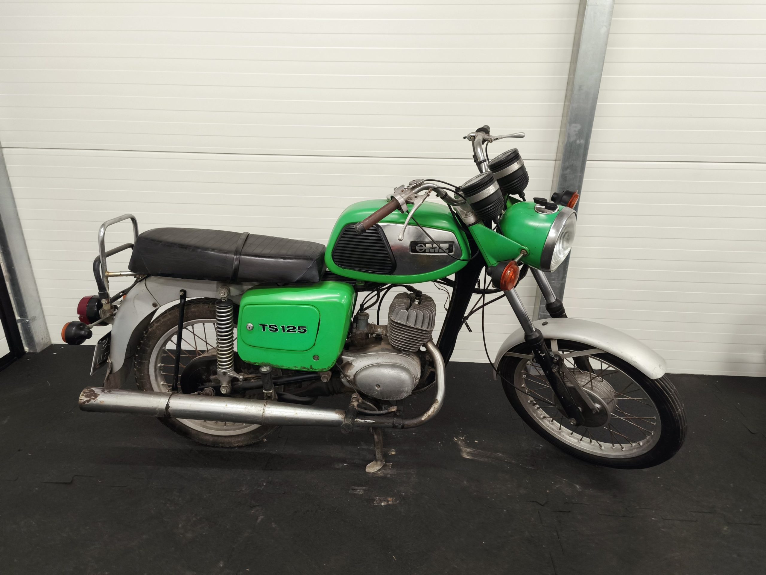 MZ TS 125 z dokumentami - jasno zielona.