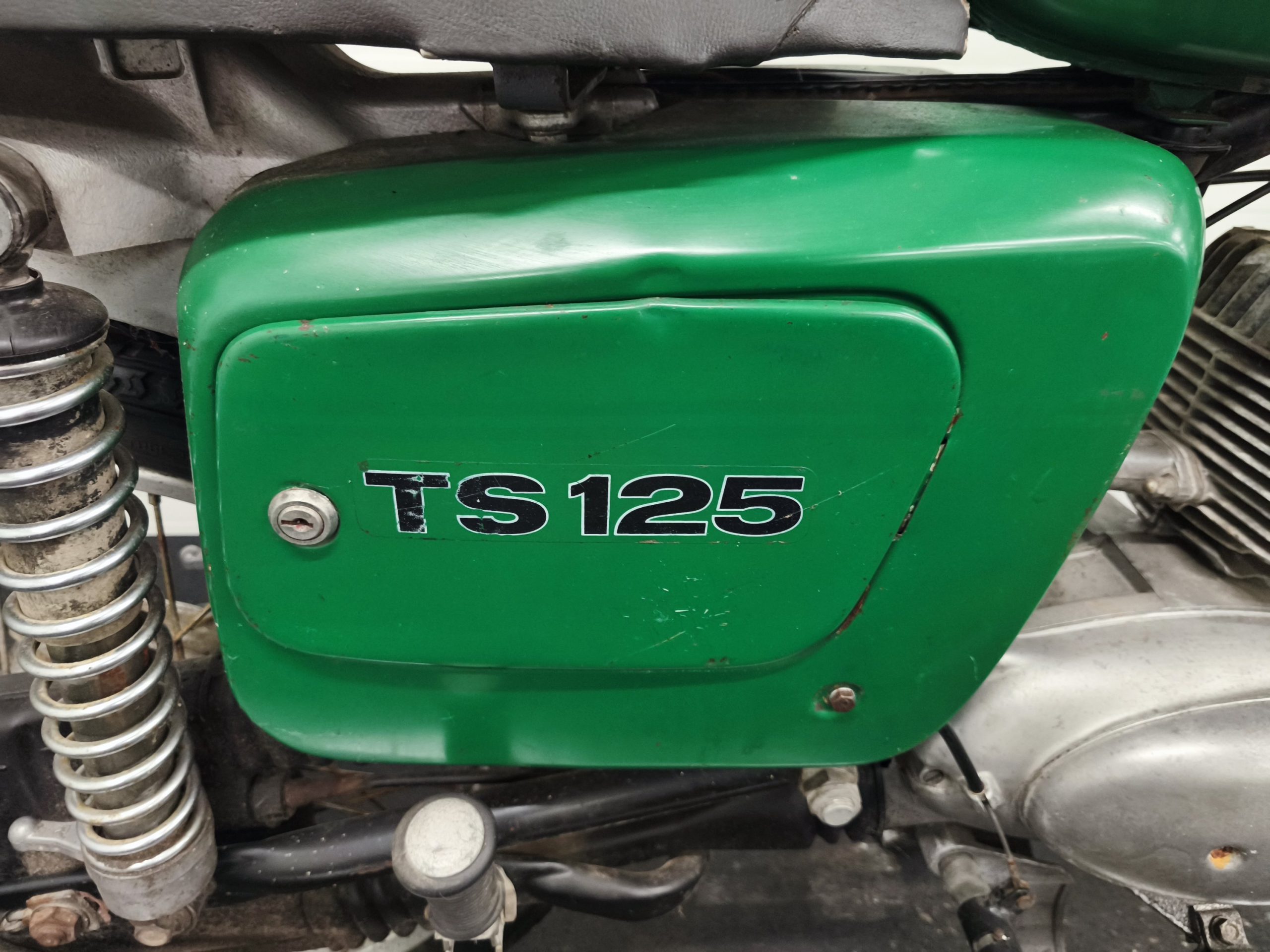 MZ TS 125 z dokumentami - ciemno zielona. - obrazek 12