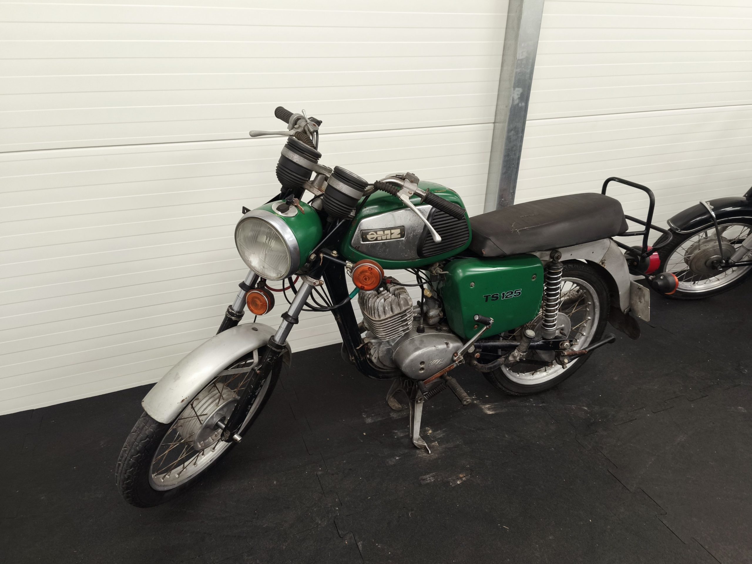 MZ TS 125 z dokumentami - ciemno zielona. - obrazek 5