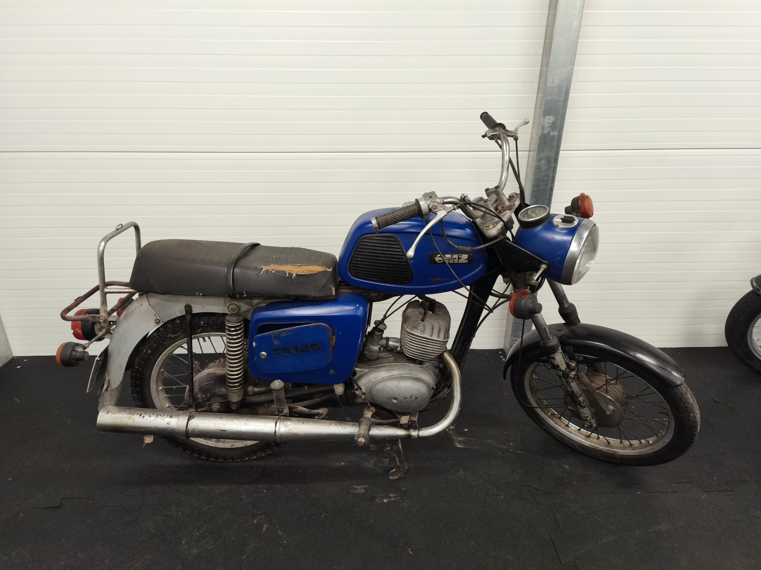 MZ TS 125 z dokumentami