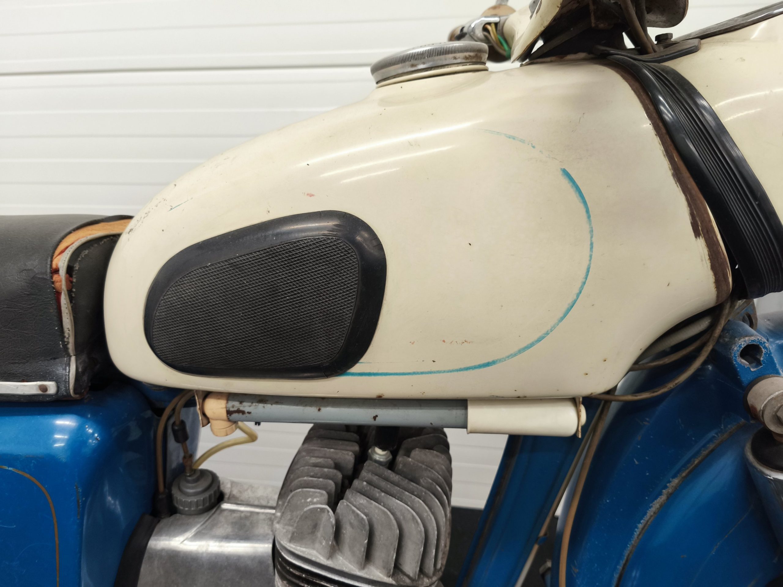 MZ ES 125 Trophy z dokumentami - obrazek 11