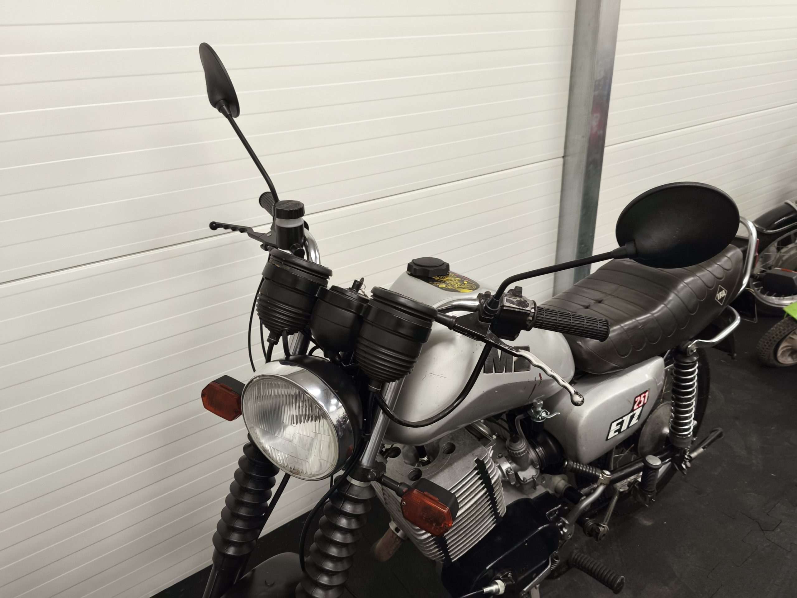 MZ ETZ 251 z dokumentami - obrazek 28