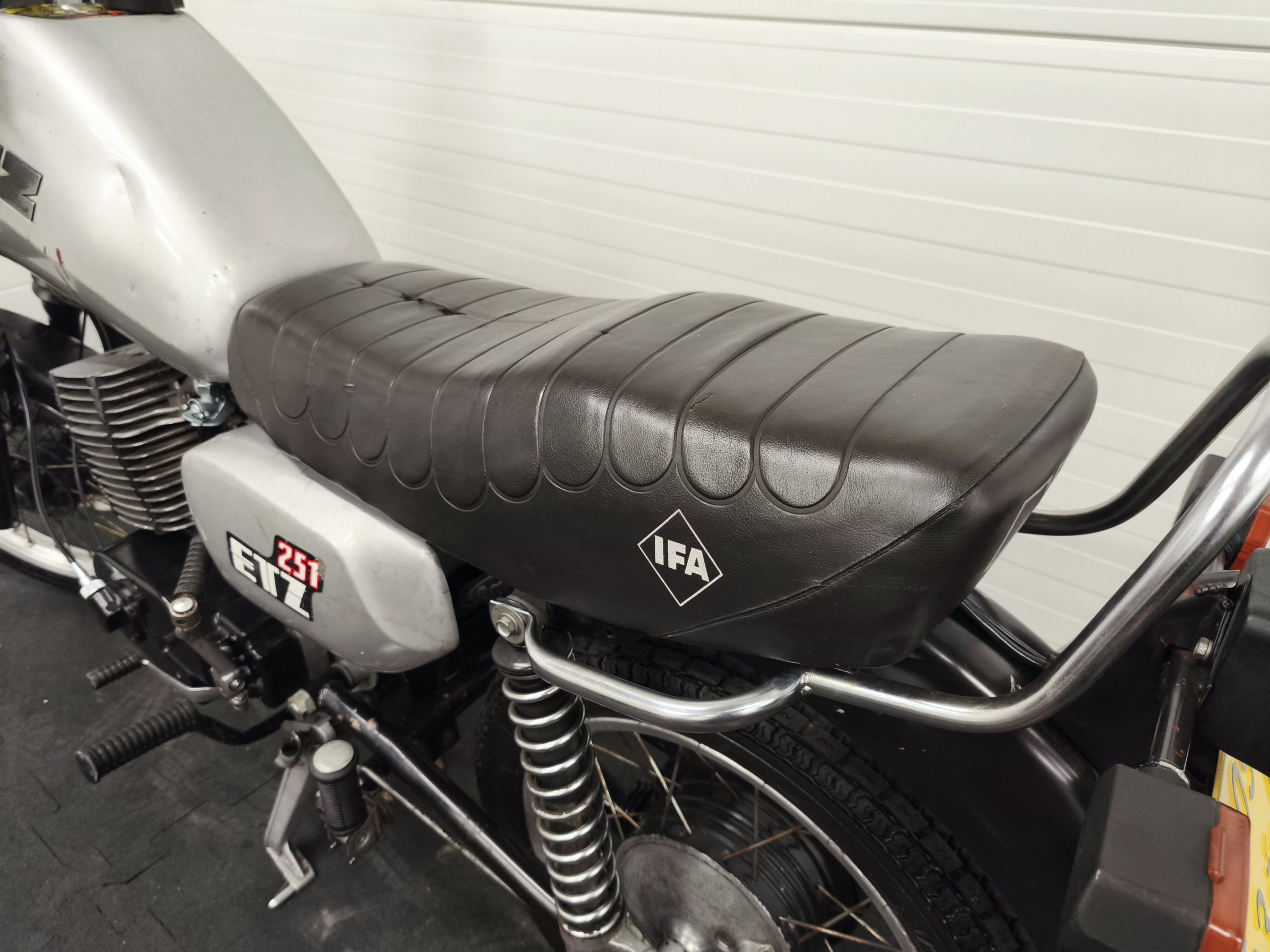 MZ ETZ 251 z dokumentami - obrazek 32
