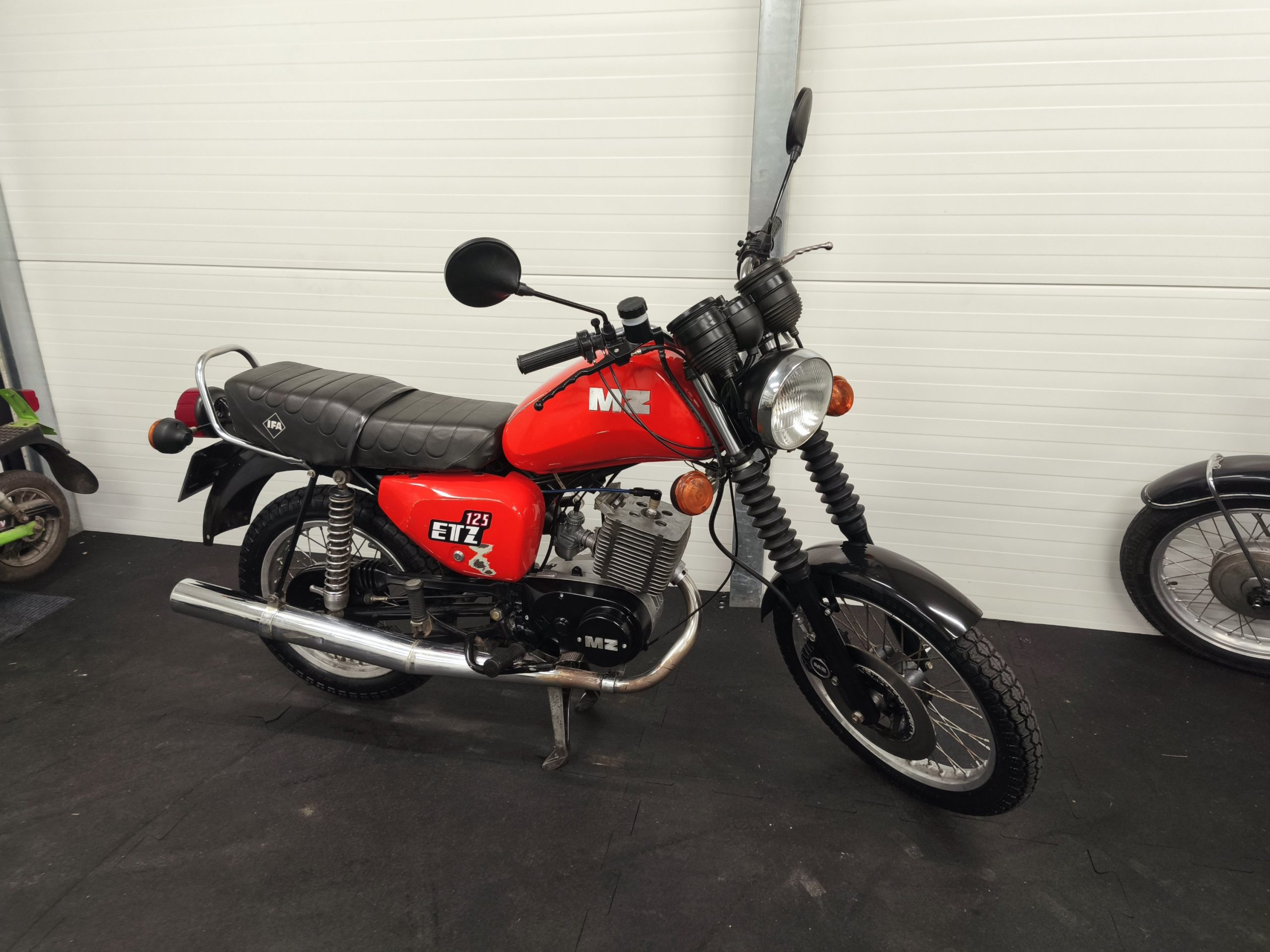 MZ ETZ 125 z dokumentami - obrazek 2