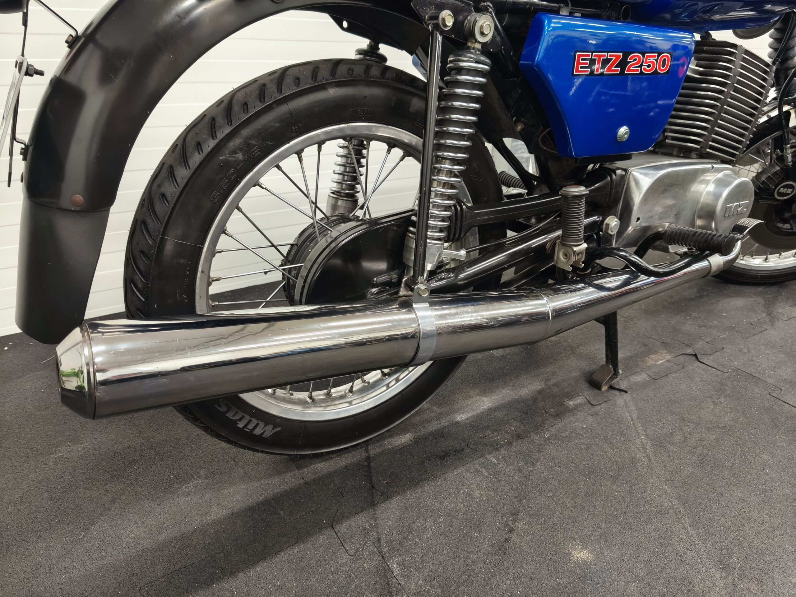 MZ ETZ 250 z dokumentami - granatowy metalik. - obrazek 21
