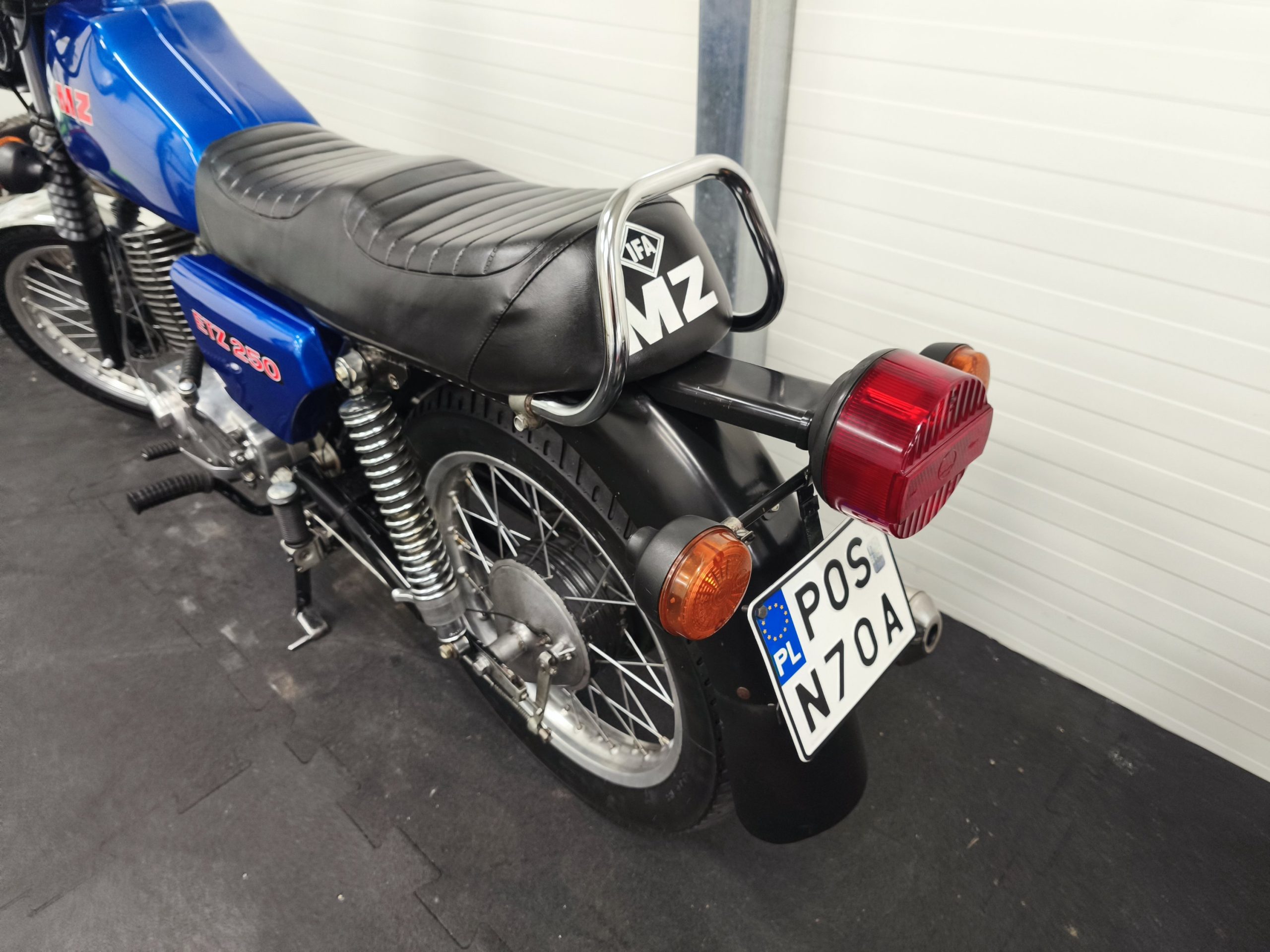 MZ ETZ 250 z dokumentami - granatowy metalik. - obrazek 32